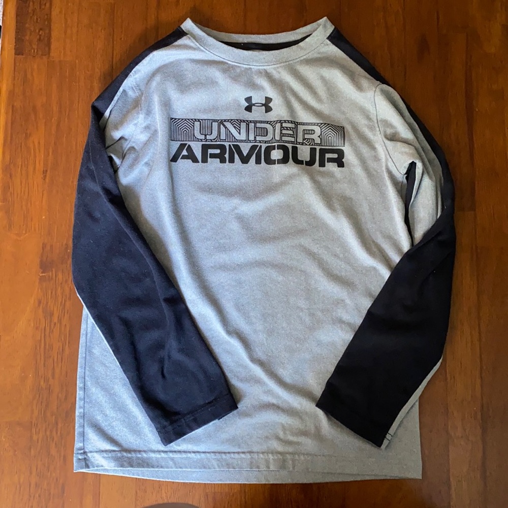 Boys Under Armour Long Sleeve!